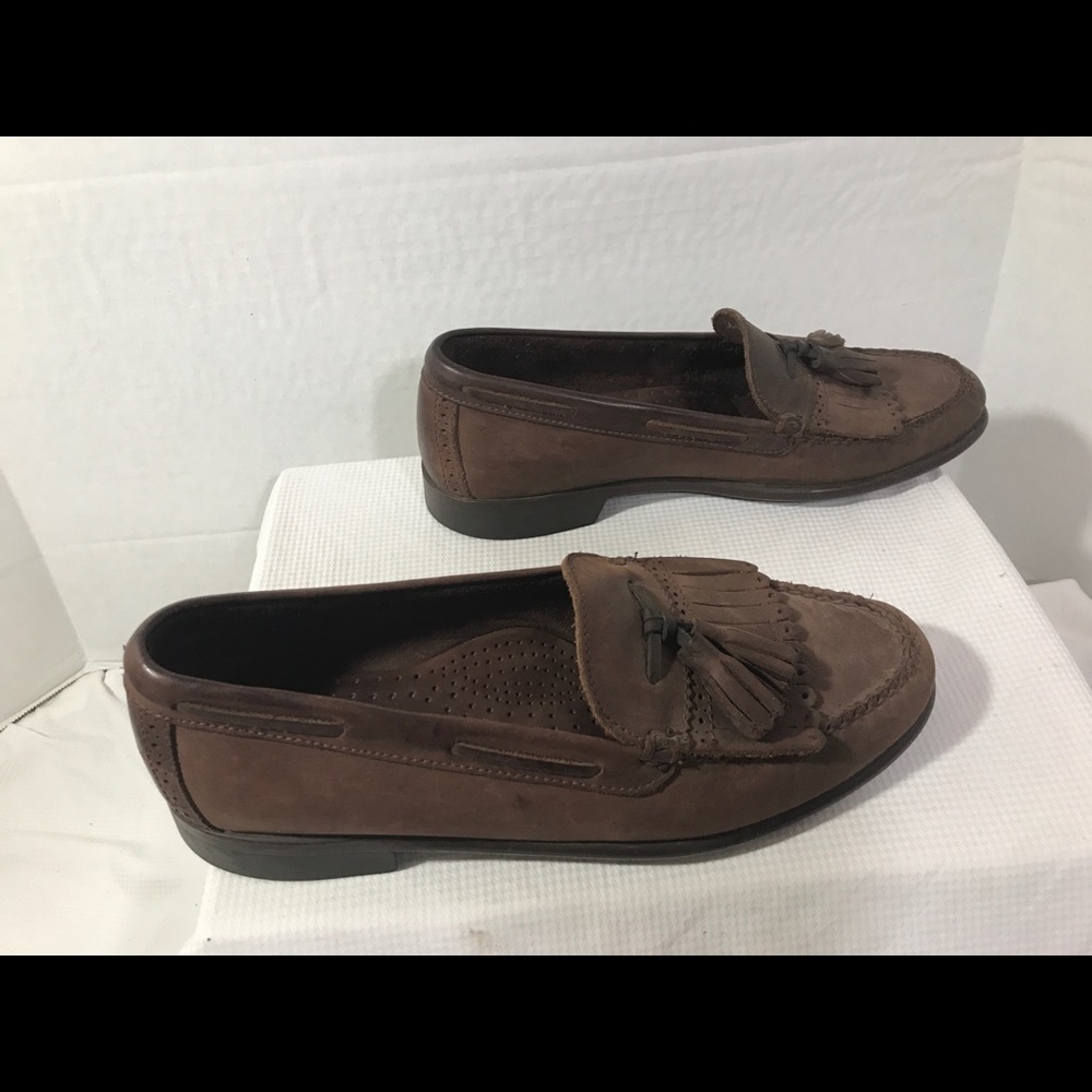 GH BASS Men's 8.5D Brown Loafers#A132